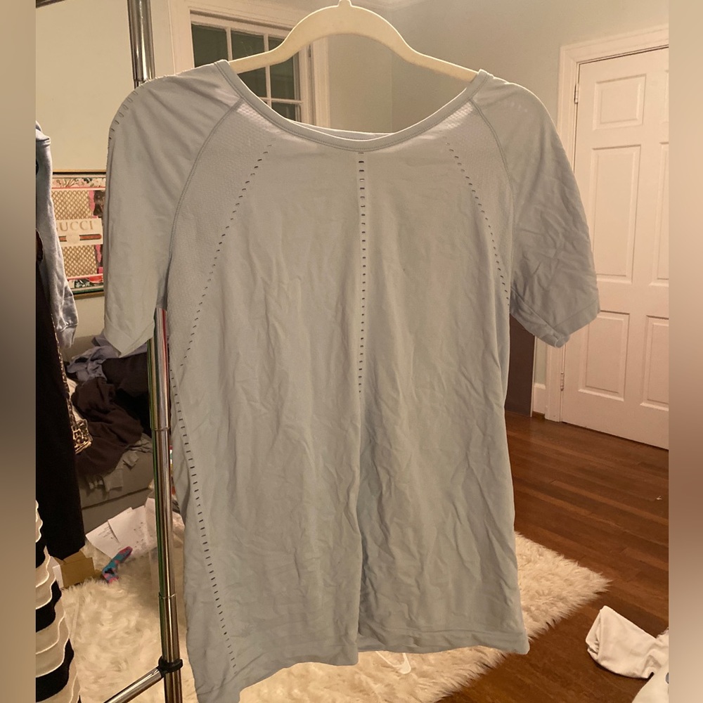 Athleta workout top! Great condition